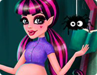 What are some popular Monster High games for girls?